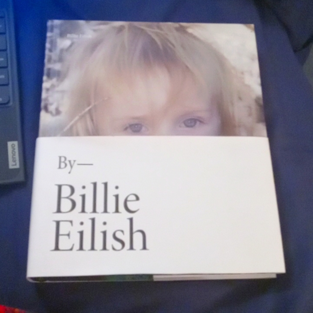 Billie Eilish Book READ DESCRIPTION